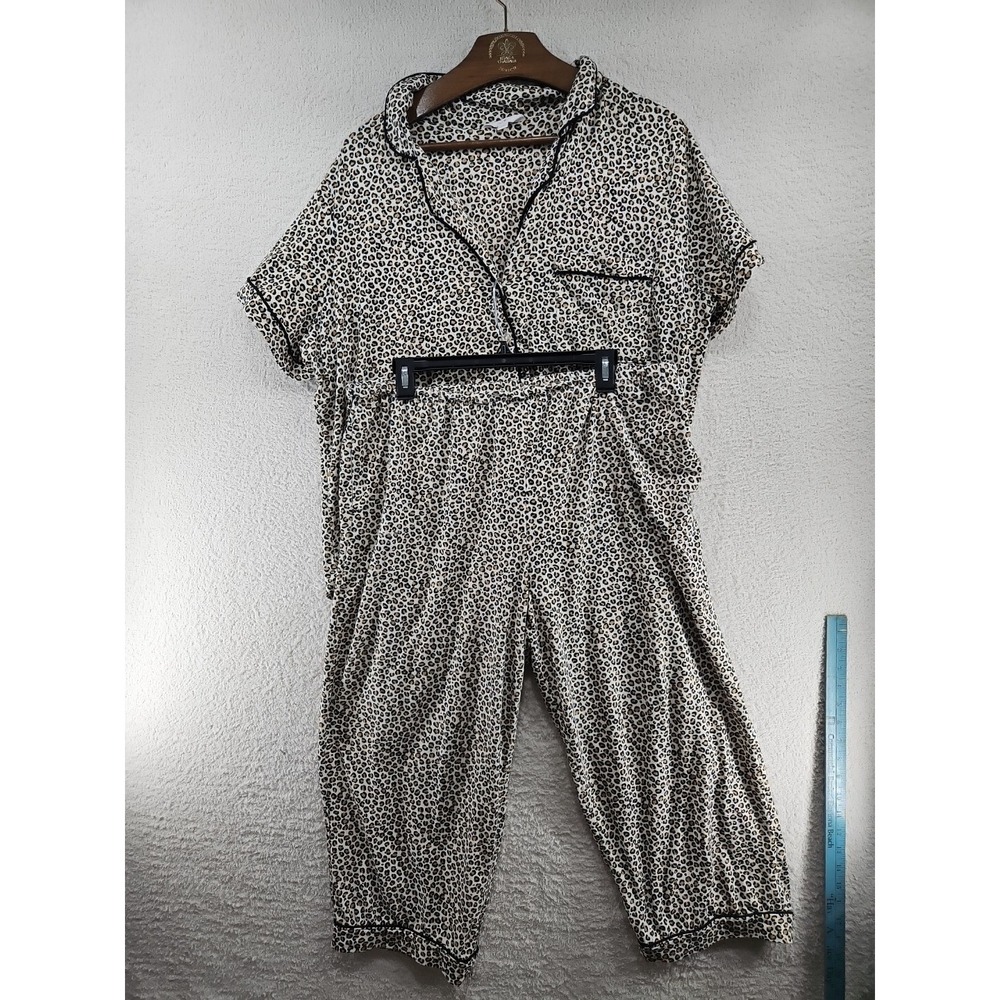 Sweet Treasures Leopard Pajama Set Short Sleeve Button Top Cropped Pants XL 2X